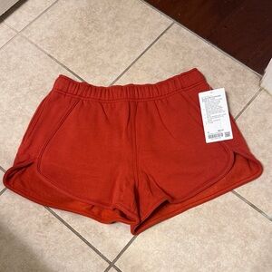 Lululemon Scuba MR oversized Short 3* Trim